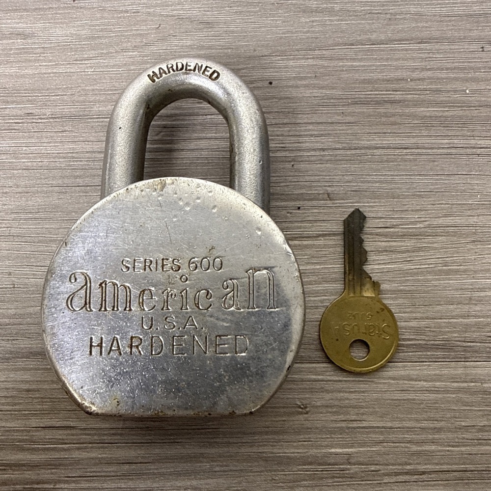 American USA HARDENED Lock Series 600 Padlock / Works / 1 Key